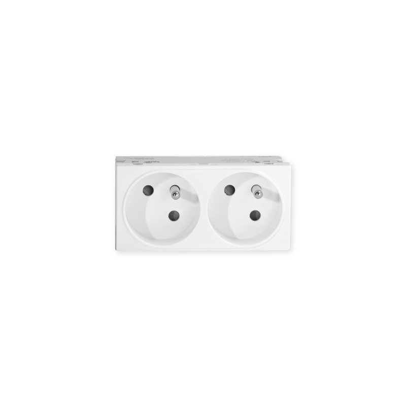                         Prise de courant TerCia AP-C45 - Pour goulottes - 2P+T - 16A - Blanc