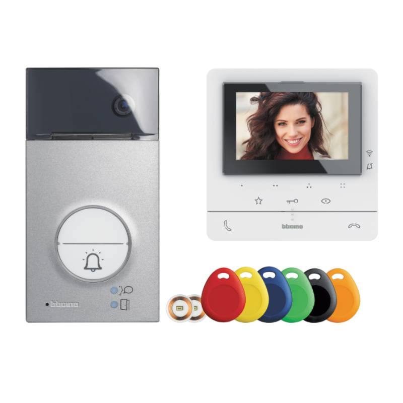                         Kit portier vidéo Classe 100X connecté Bticino - Écran 5" - vidéo couleur - Platine de rue